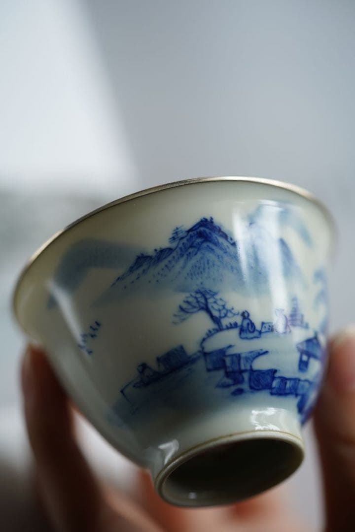 湯呑み、茶碗/茶器（単品）陶磁器(セラミック製) と銀製　雲由山坊｜山水（青花）