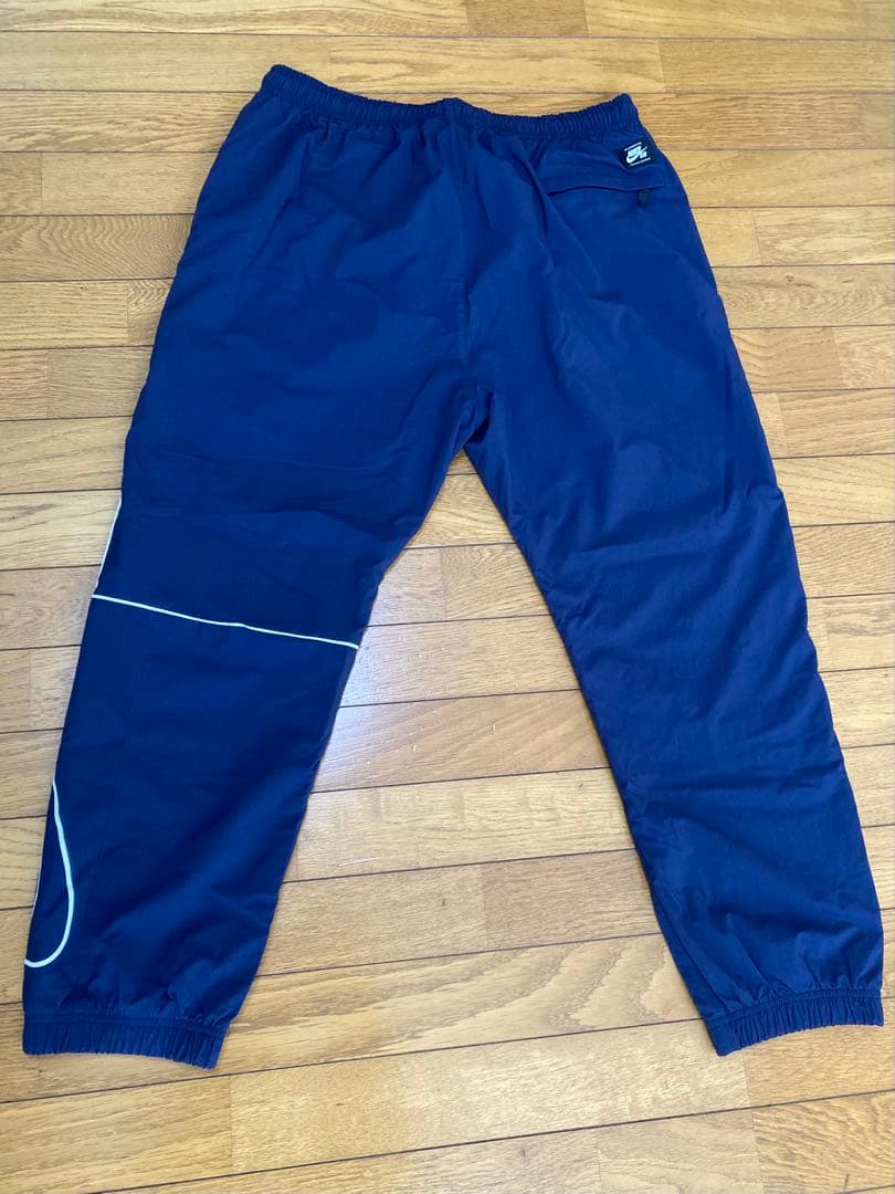 NIKE SB トラックパンツ ナイロンパンツ ネイビー　L