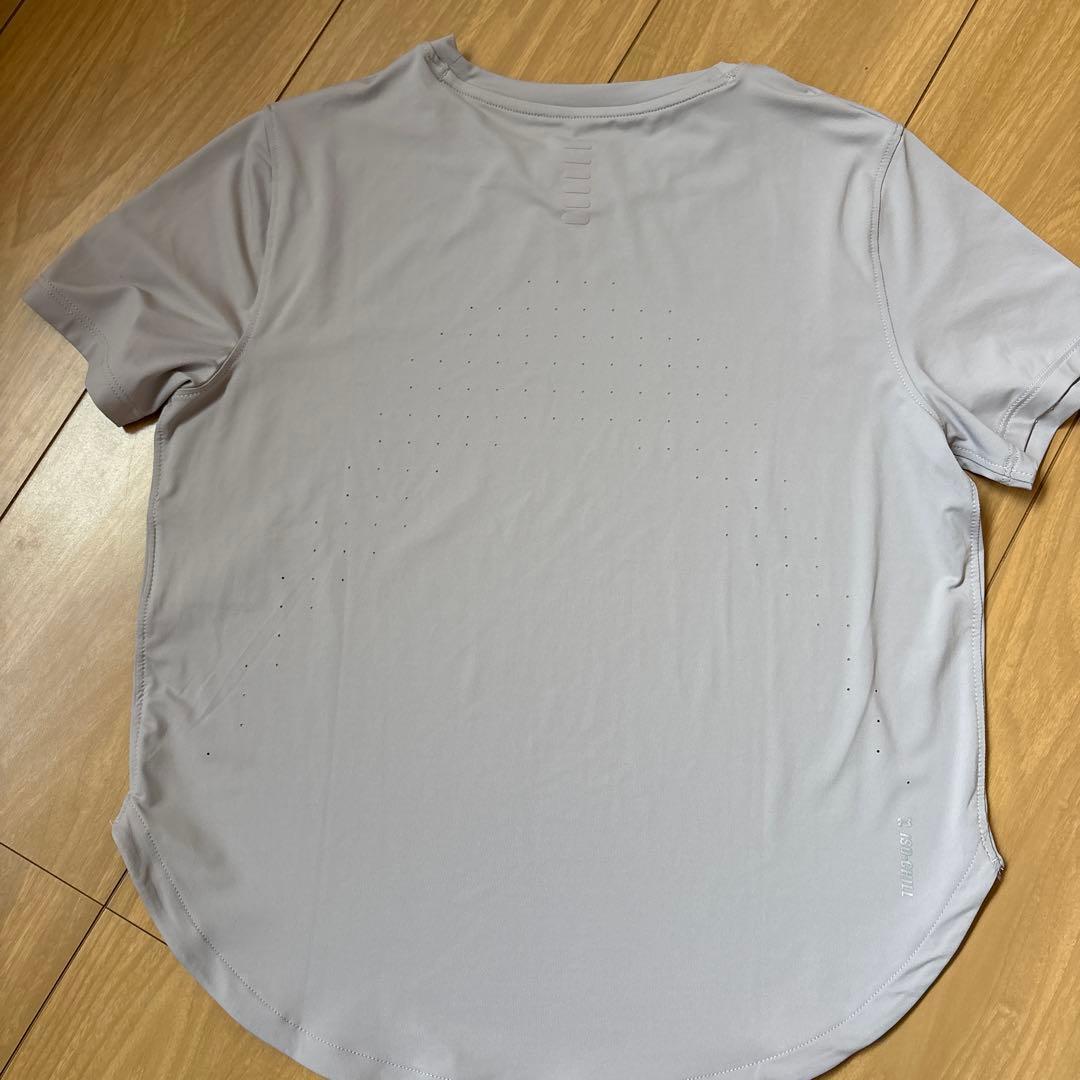 Under Armour グレージュ Tシャツ・ショートパンツセット Sサイズ