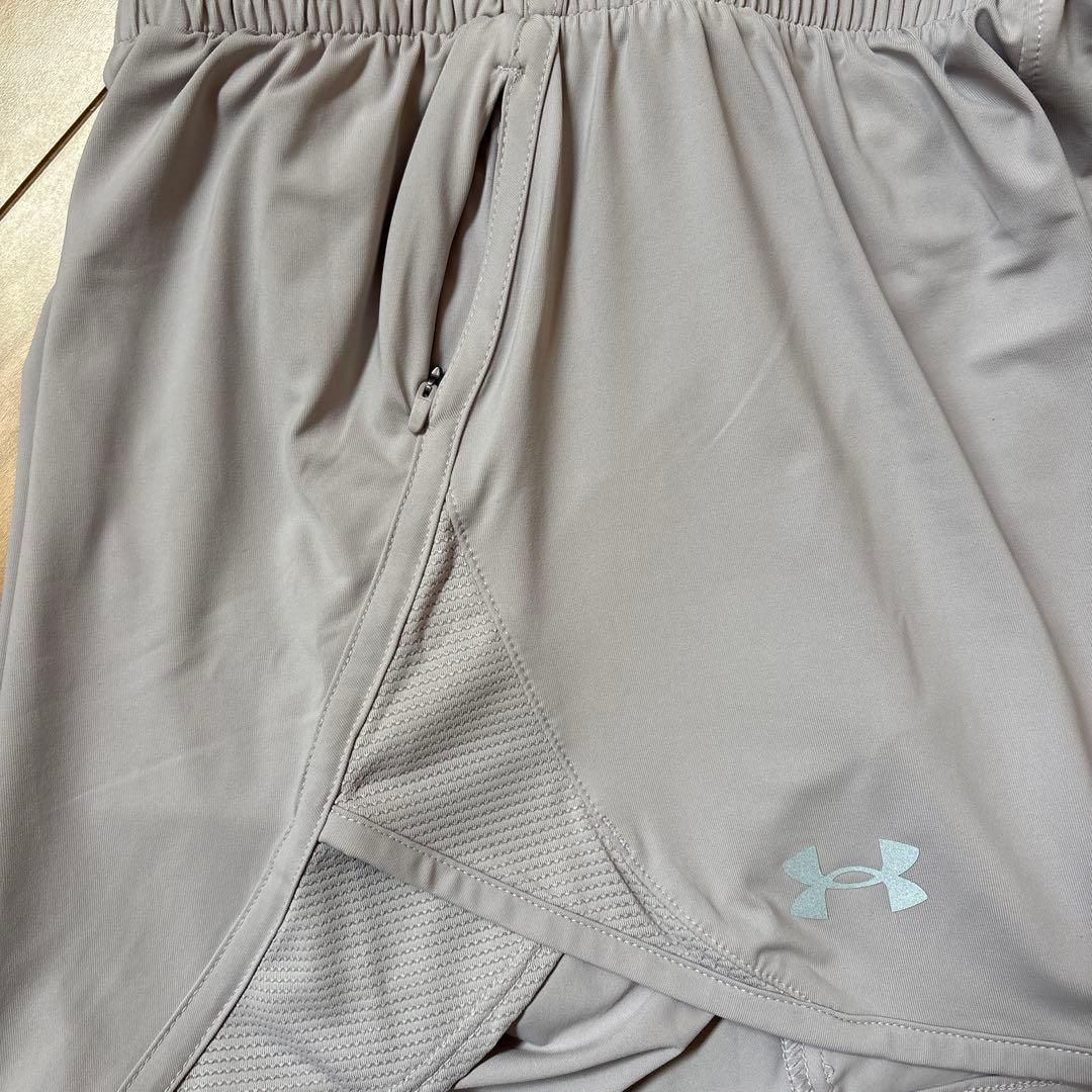 Under Armour グレージュ Tシャツ・ショートパンツセット Sサイズ
