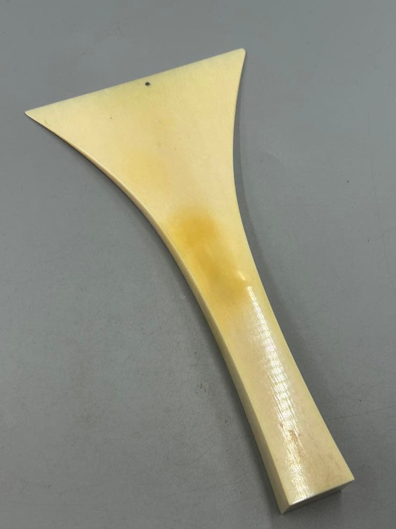 255ヴィンテージ　 天然素材　三味線バチ　重さ約122g