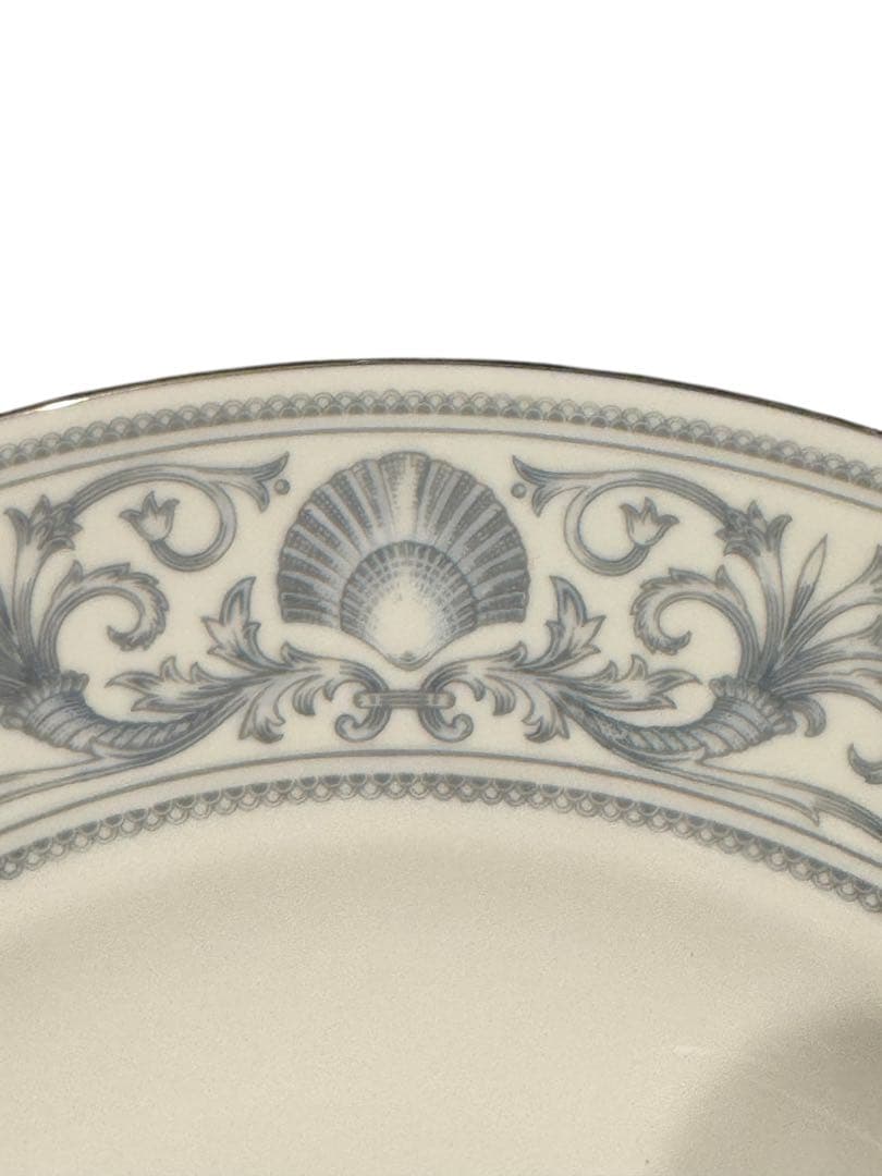 ［新品']ウェッジウッドの「ドルフィンホワイト」 20.5CM 5枚セット
