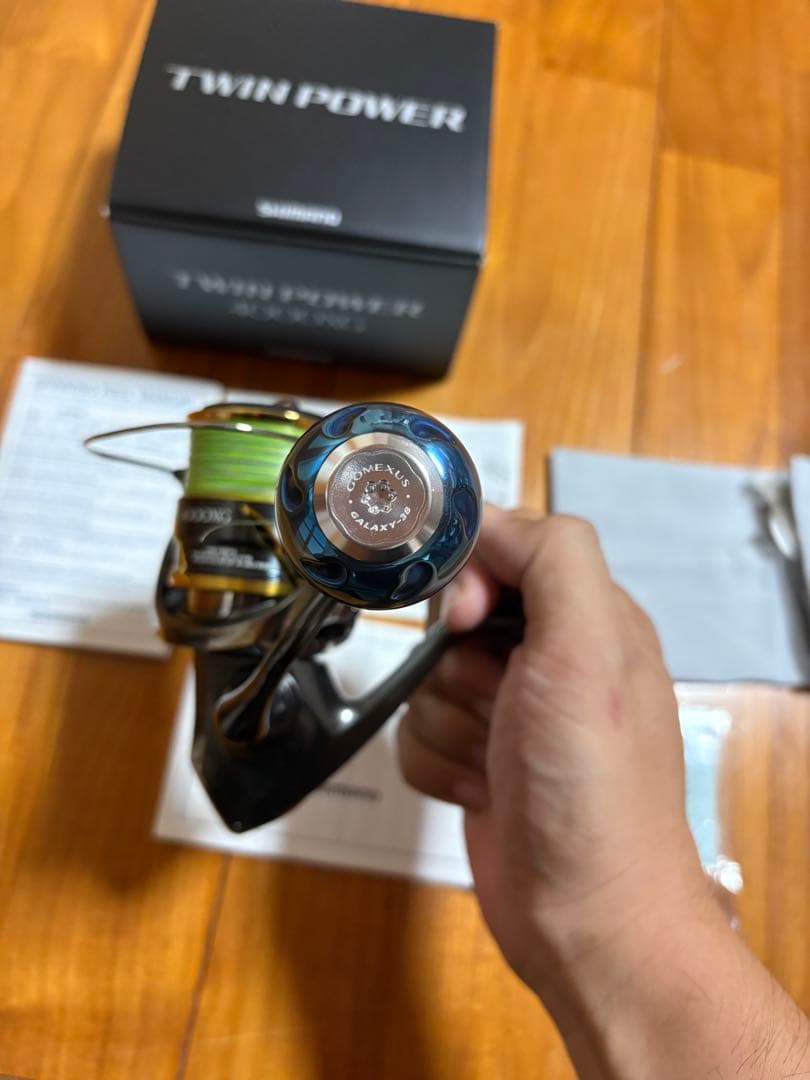 Shimano ２０TWIN POWER 4000XG スピニングリール