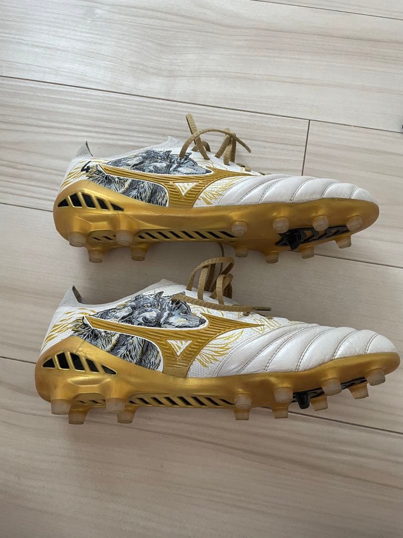 Mizuno Morelia II スパイク ホワイト/ゴールド