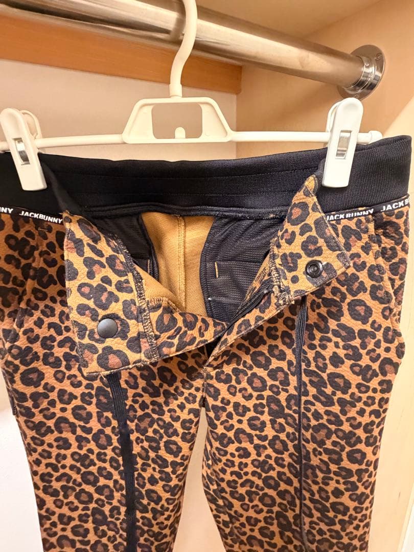 【はき心地最高ストレッチ！ 美脚自慢のあなたに】レオパード柄 メンズパンツ