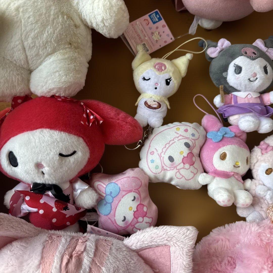 マイメロ クロミ ぬいぐるみ マスコット16点まとめ売り