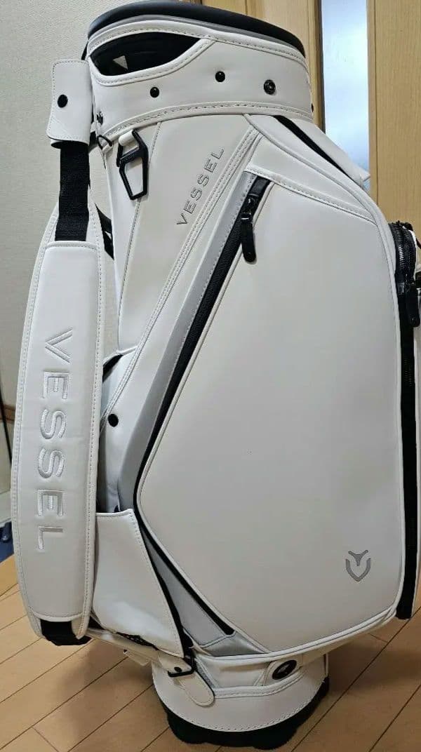 【美品】ベゼル　ホワイト キャディバッグ　 prime スタッフ　10インチ