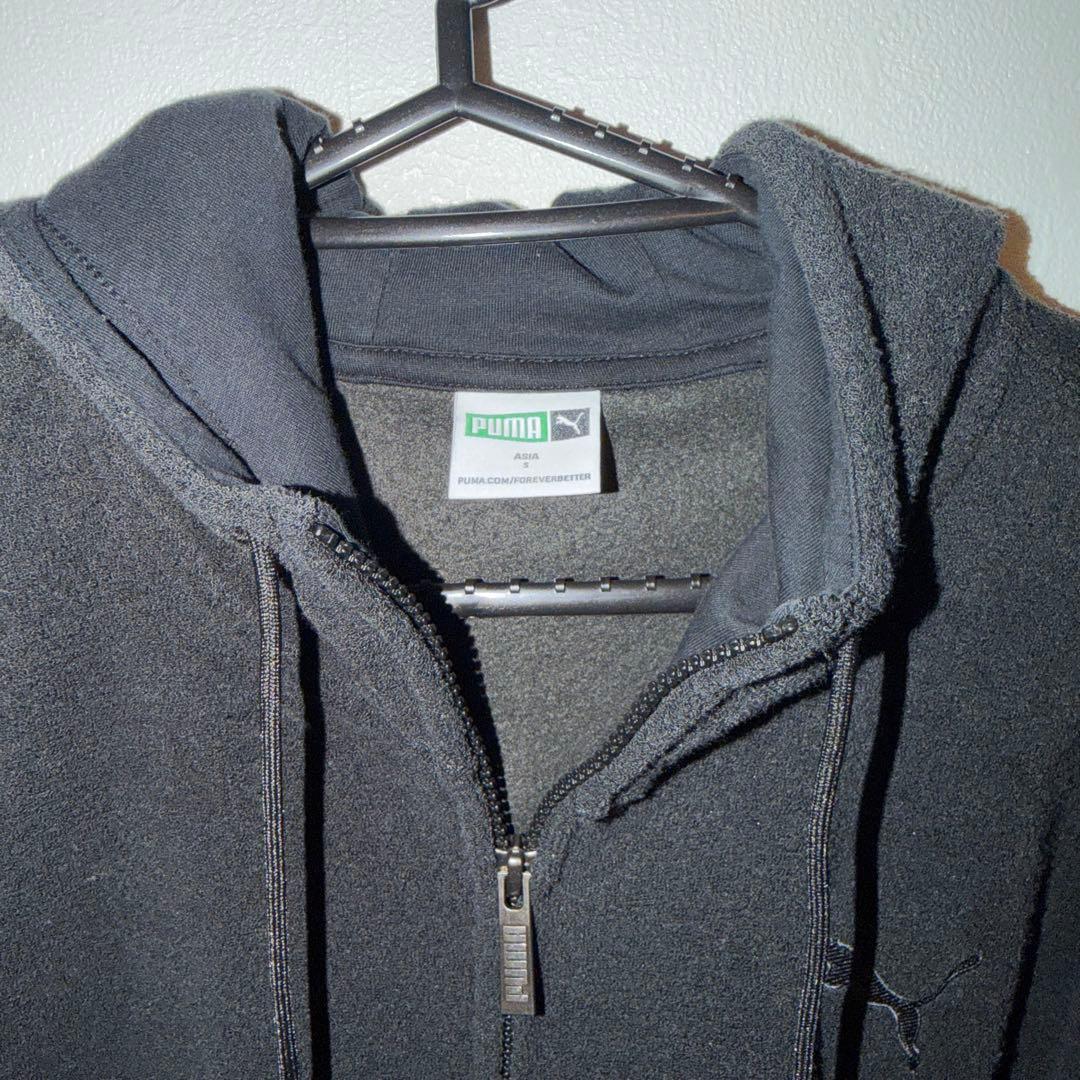 PUMAセットアップ 上Sサイズ 下Mサイズになります。特に傷汚れないです