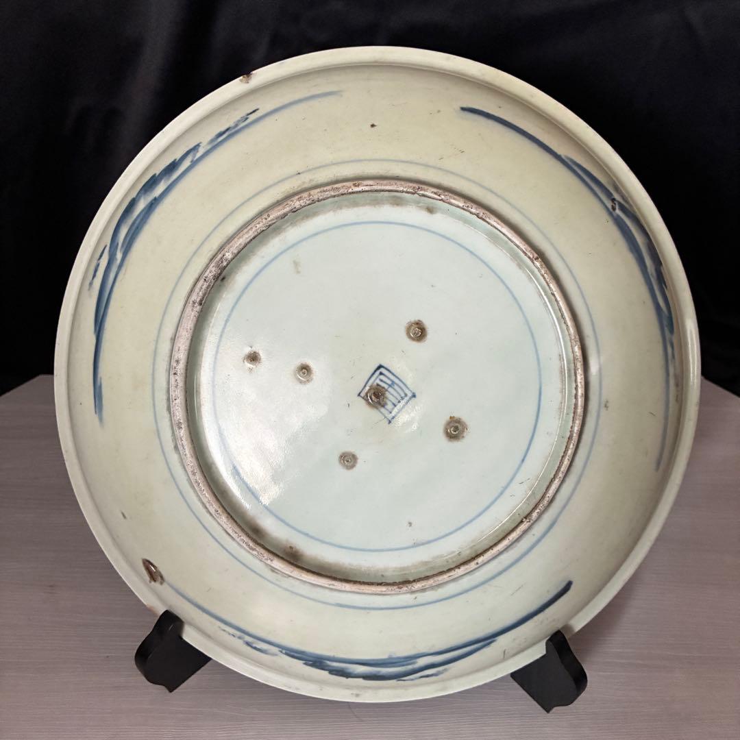 染付大皿　菊蝶文　大皿 飾皿 約31.5cm 時代物 骨董　尺皿