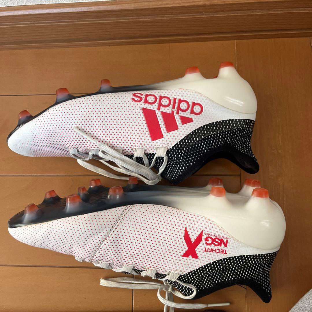 X adidasサッカースパイク