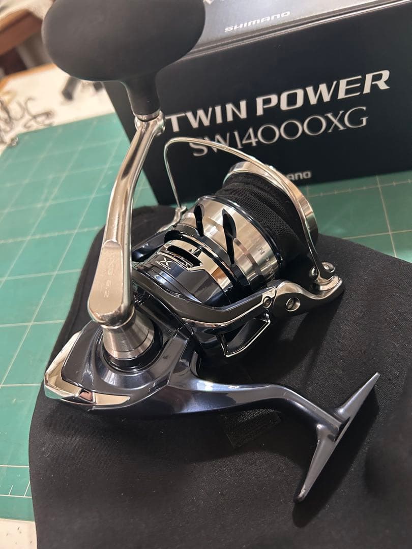 SHIMANO 21TWIN POWER SW14000XG スピニングリール