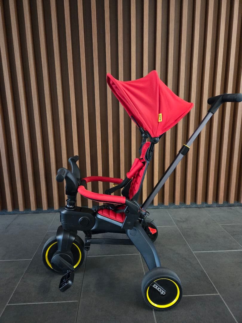 Doona Liki Trike リキトライク　折り畳み式三輪車　レッド