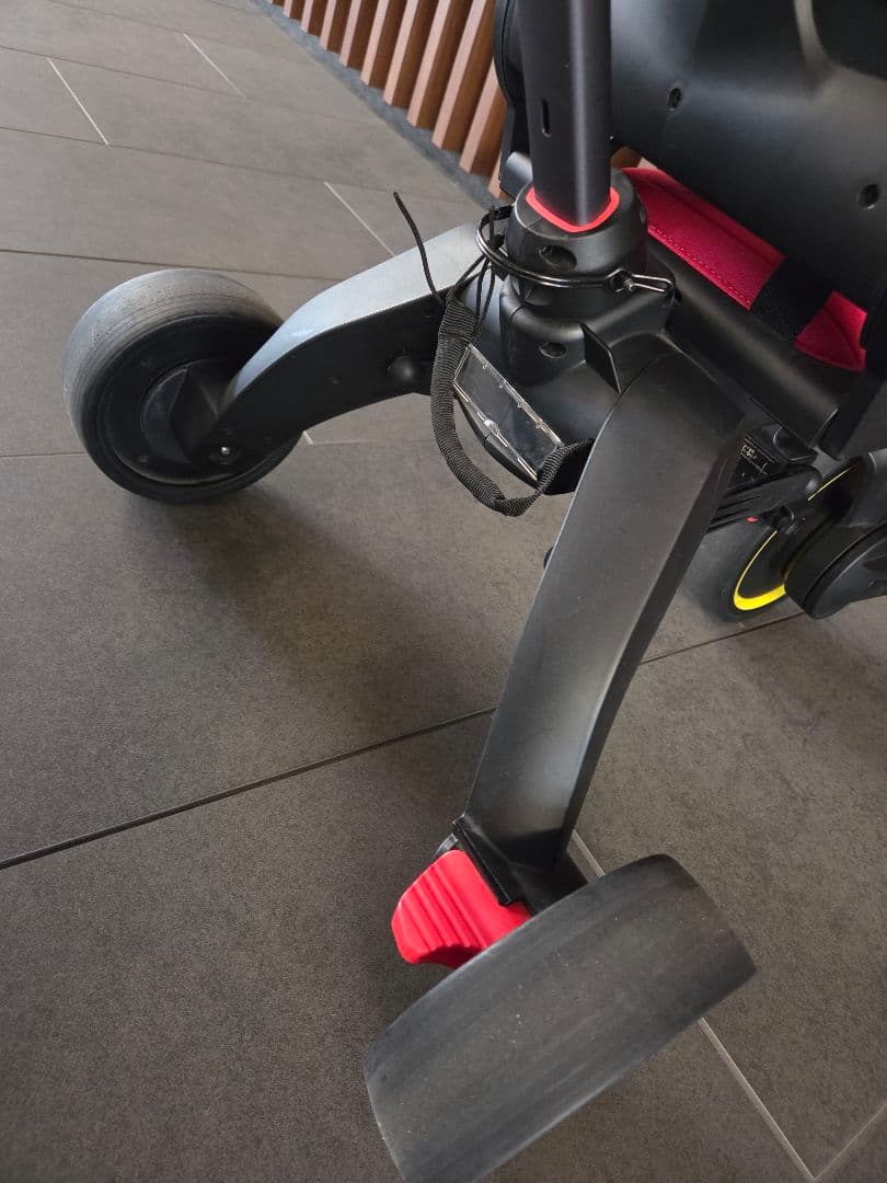 Doona Liki Trike リキトライク　折り畳み式三輪車　レッド