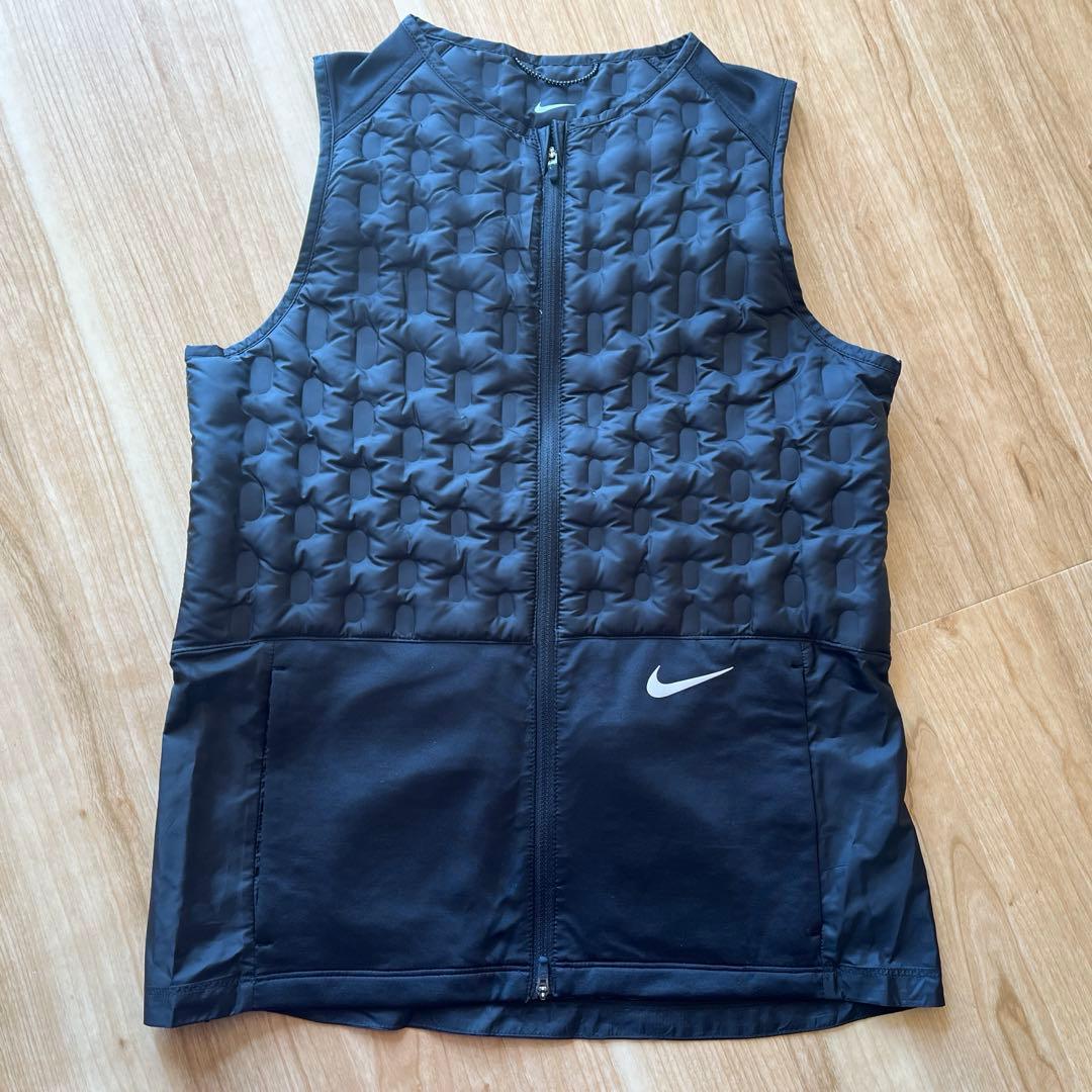NIKEランニングベストジャケット　レディース