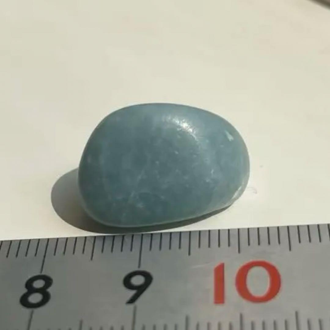 糸魚川翡翠　入りコン沢産　青翡翠