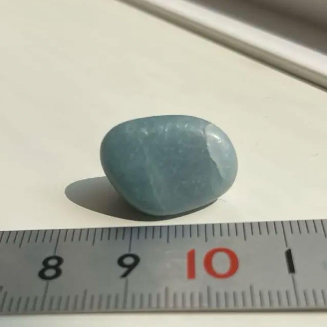 糸魚川翡翠　入りコン沢産　青翡翠