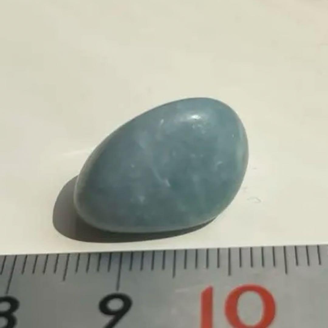 糸魚川翡翠　入りコン沢産　青翡翠