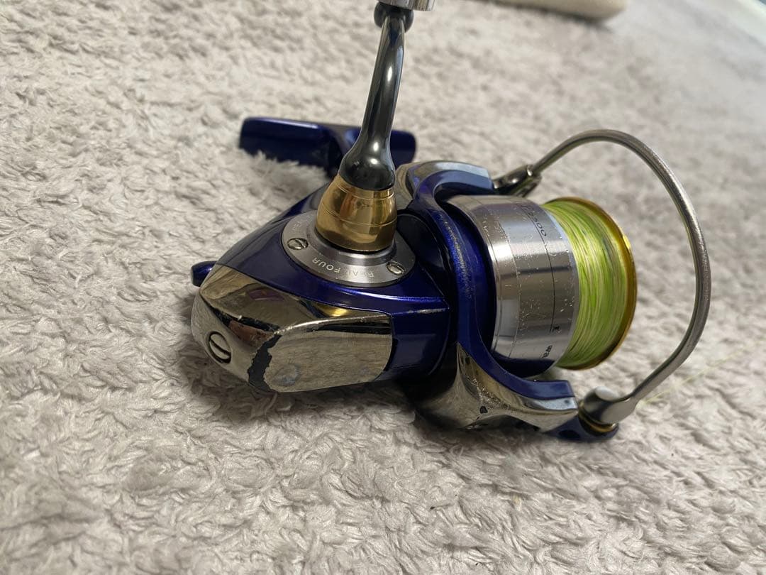Daiwa セルテート 2500 R-CUSTOM スピニングリール