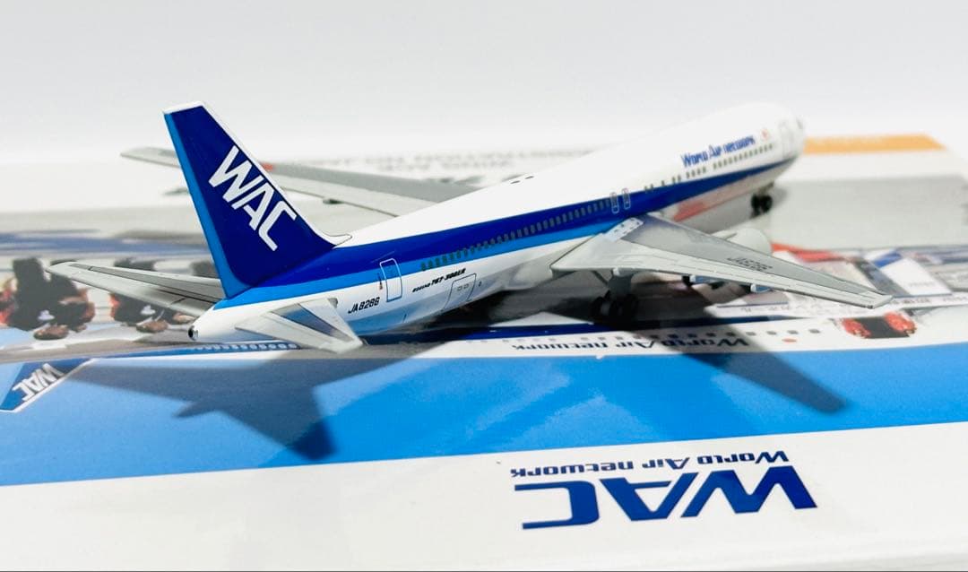 全日空商事 1/400 B767-300ER WAC