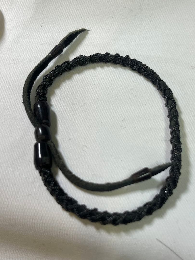 Chatav ectabit羽の刺繍 グレー クッションカバー