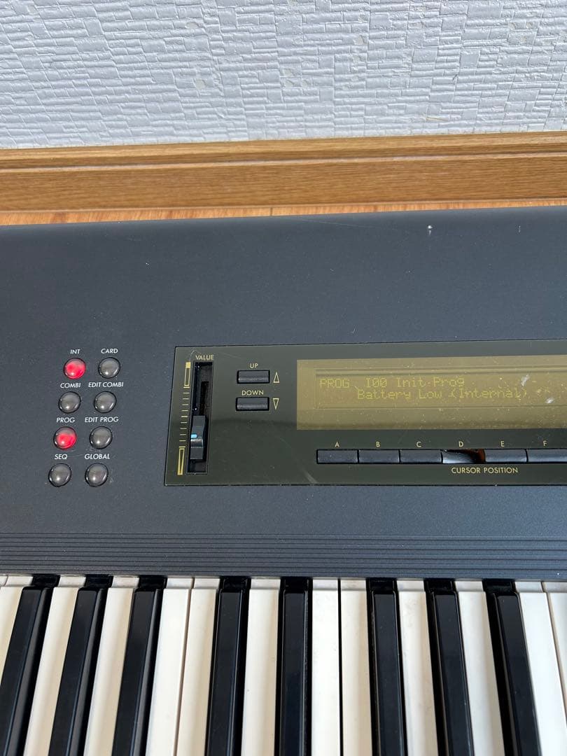 KORG M1 シンセサイザー