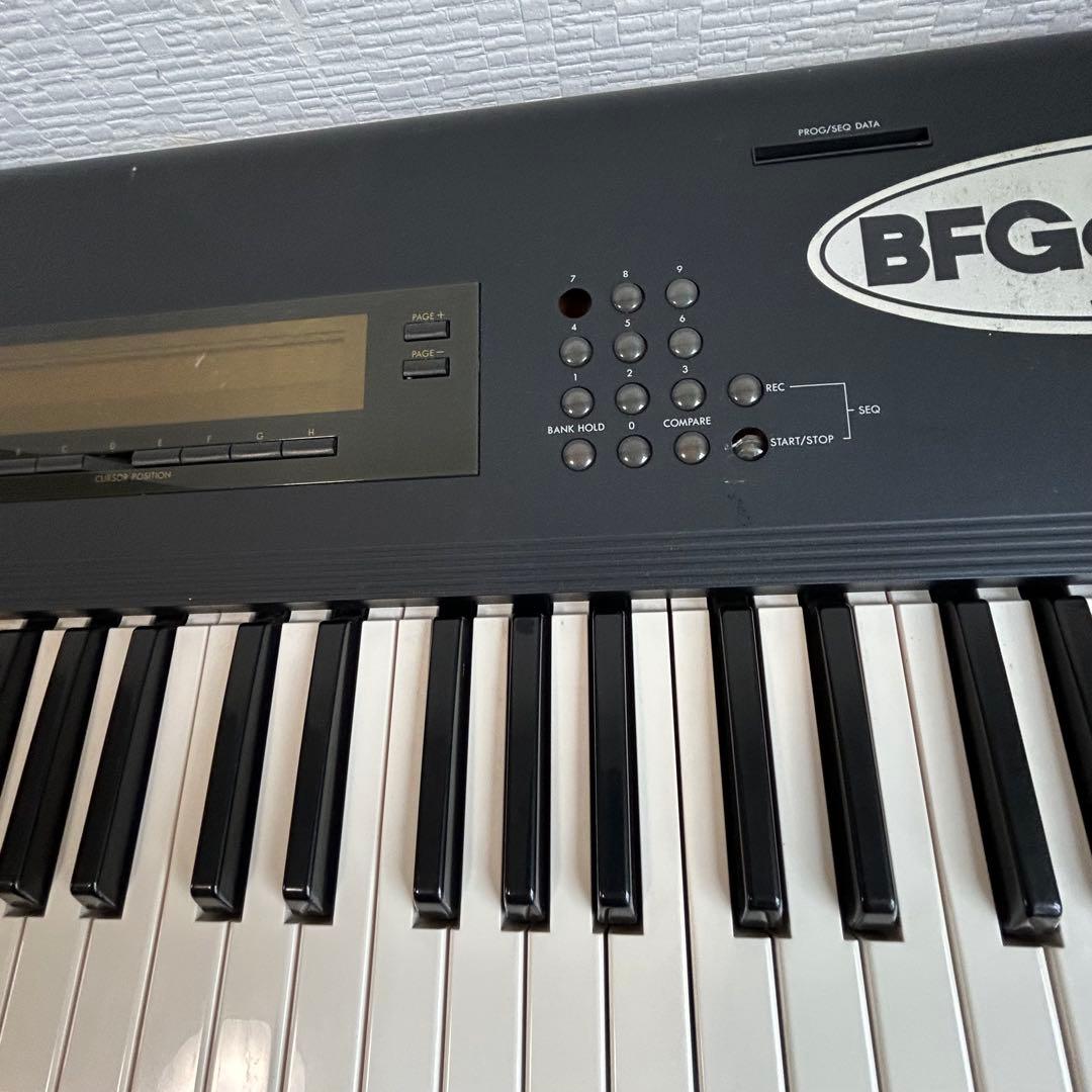 KORG M1 シンセサイザー