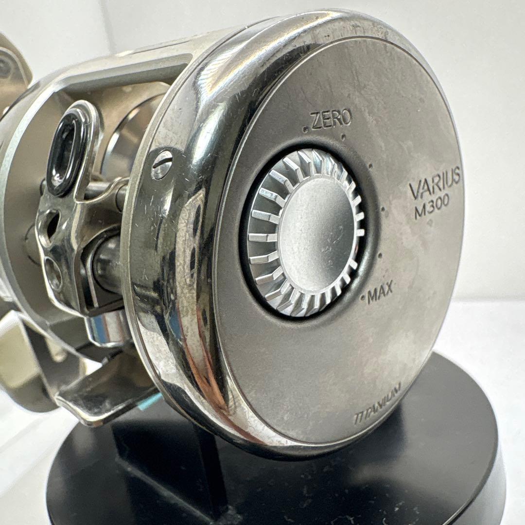 VARIUS M300 ベイトリール チタン製
