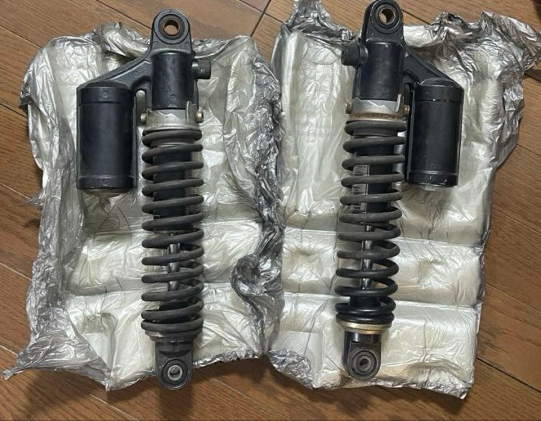 ゼファー1100 リアサスペンション 純正