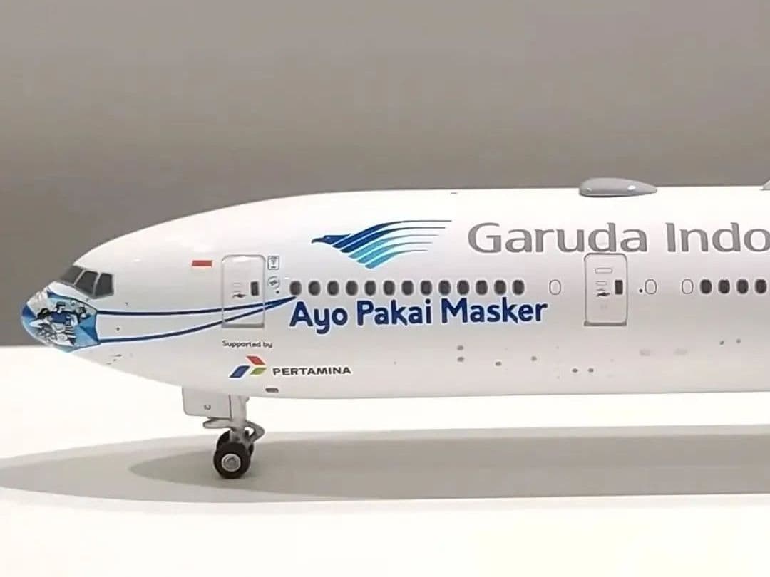 Garuda Indonesia Boeing 777-300 マスク
