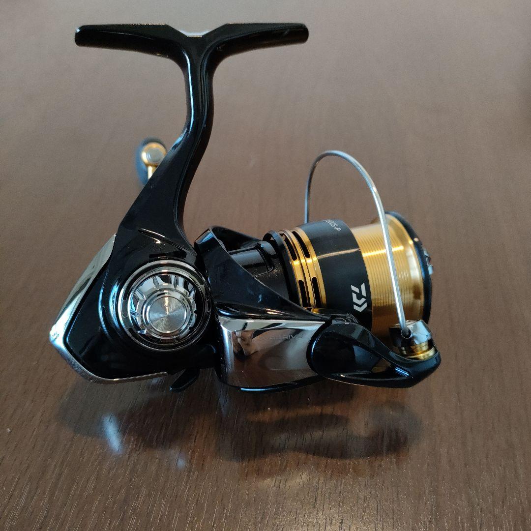 【美品】ダイワ 23 レガリス LT2000S-P スピニングリール