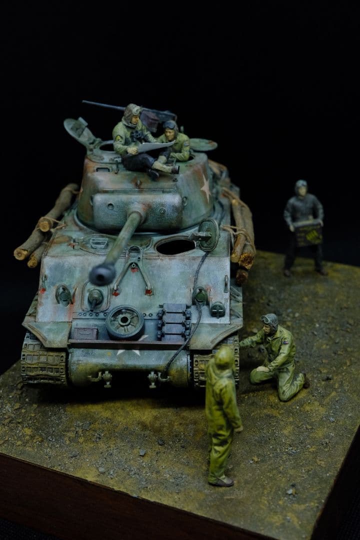 タミヤ M4A3シャーマンイージーエイト戦車（1/35）ジオラマ完成品