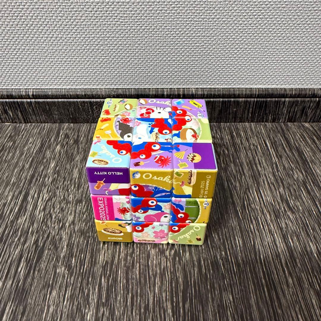 ミャクミャク　サンリオ　ルービックキューブ