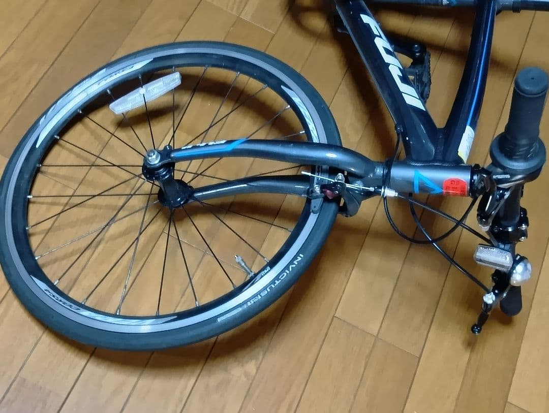 美品　FUJIフジABSOLUTE 20インチ ロードバイク　ジュニア　スポーツ