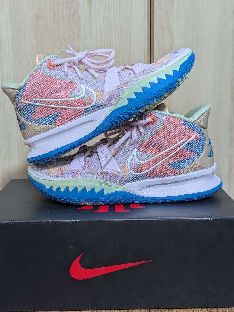 シューズ(男性用) Nike Kyrie 7 EP 1 \"World 1 People\"