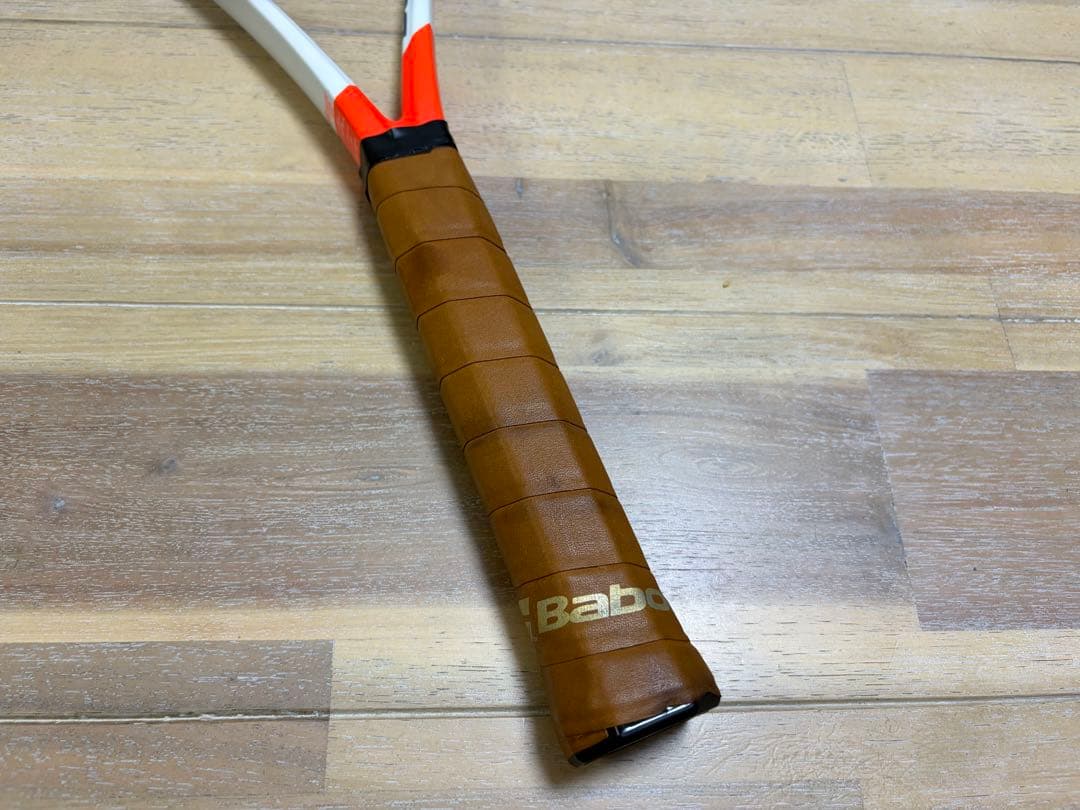 Babolat Pure Strike 100 グリップ3
