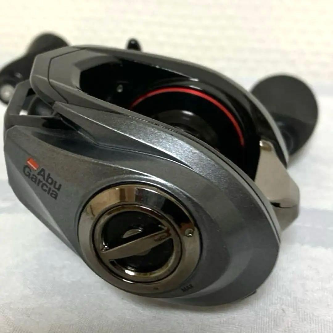 Abu Garcia★アブガルシア★REVO LV7 ベイトリール★右★専用袋付