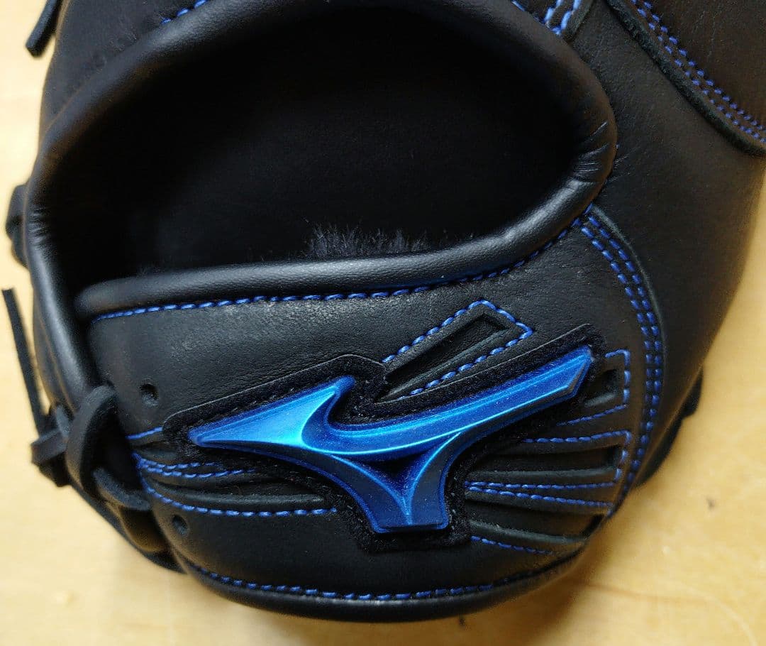 【未使用】定価￥18150ミズノ軟式一塁手用 TK型