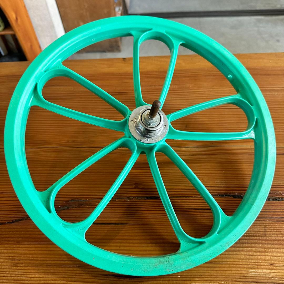 OGK 18インチ　樹脂ホイール　リア　未使用　フリーボディ付き