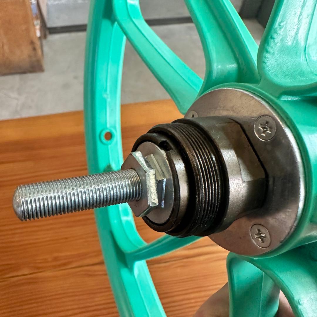 OGK 18インチ　樹脂ホイール　リア　未使用　フリーボディ付き