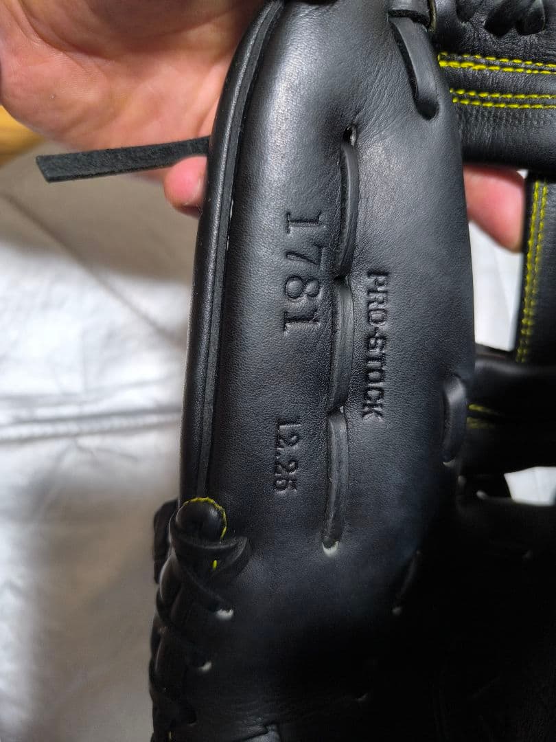 Wilson A2000 硬式内野グローブ