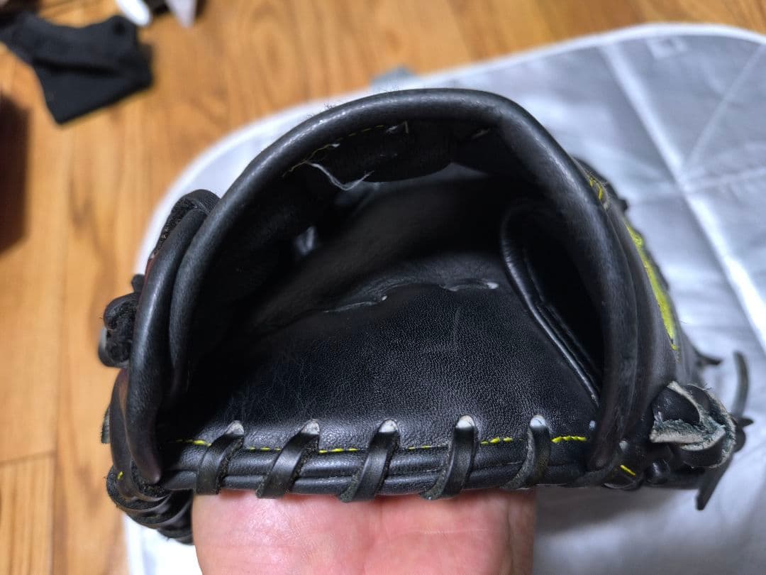 Wilson A2000 硬式内野グローブ