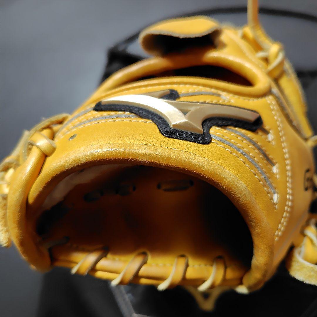 Mizuno Global Elite 4 Series 軟式グローブ