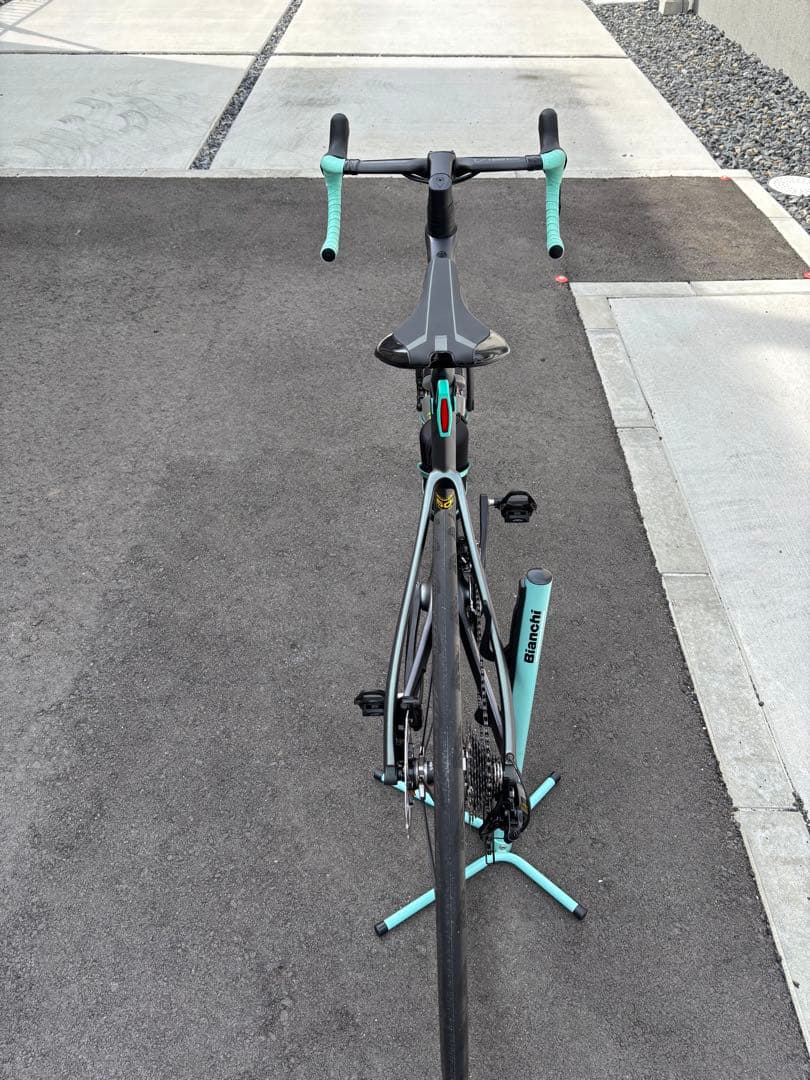 ビアンキBIANCHI OLTRE RACE 2024