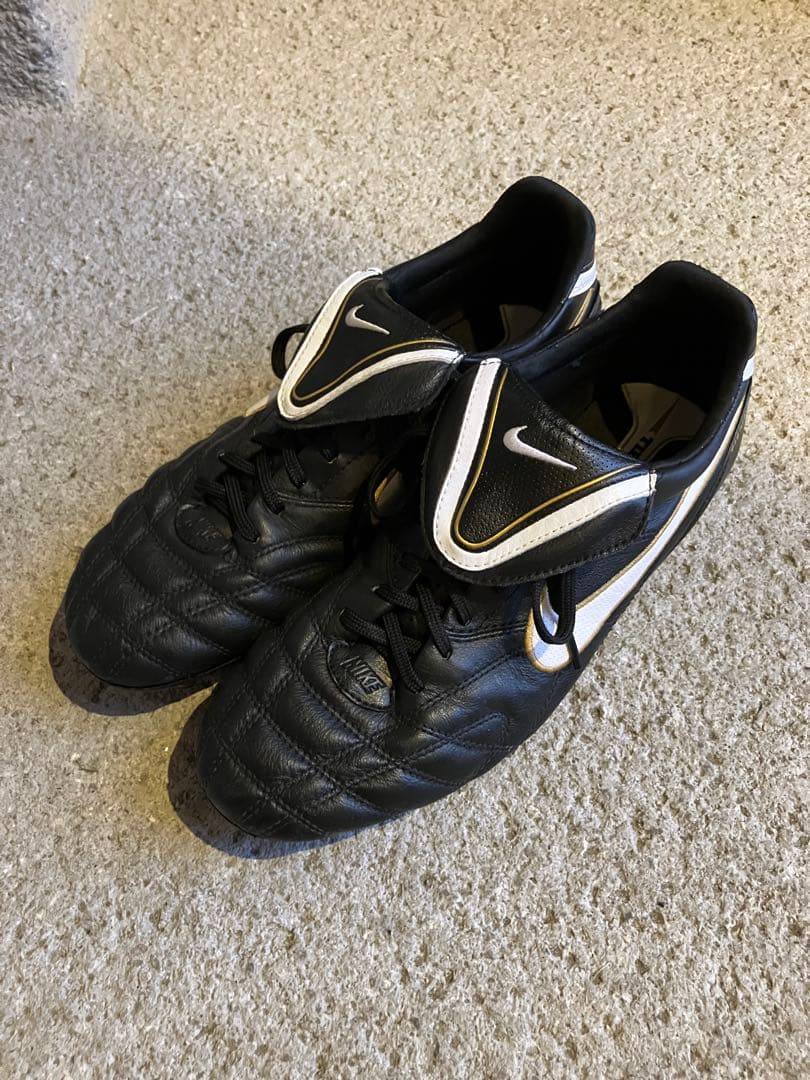 ナイキサッカースパイク　ナイキTiempo Mystic III FG 26.5