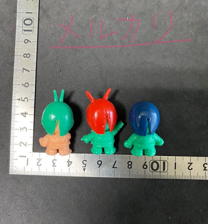 仮面ライダー　ショッカー　3個セット　懐かしい　レトロ　お菓子　おまけ