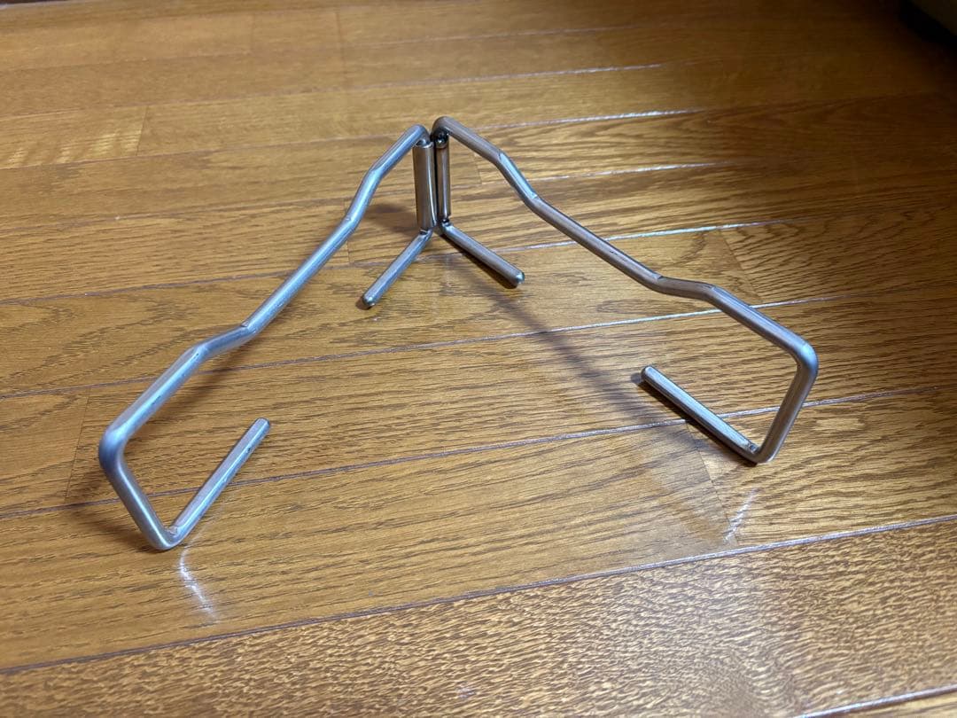 ユニフレーム　ダッチオーブンリフターとスタンド