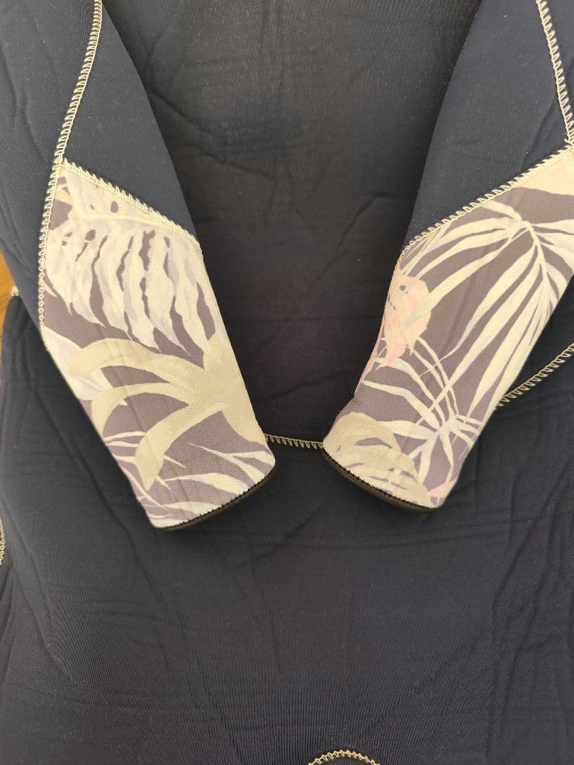 ヌーベルバーグ社製 レボリューション シェルタイプウェットスーツ2ミリフルスーツ