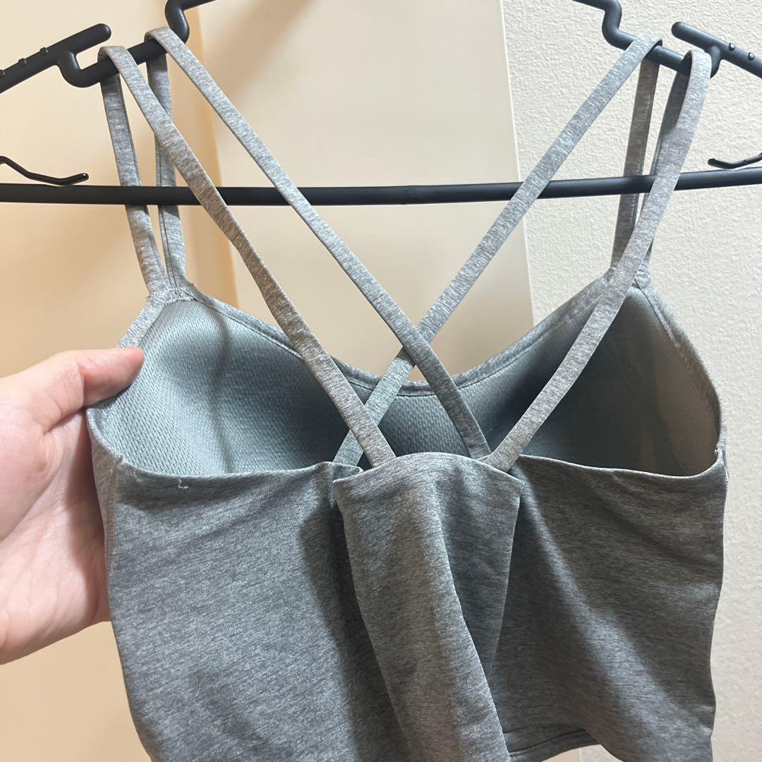 Lululemon グレー like a cloud ブラ
