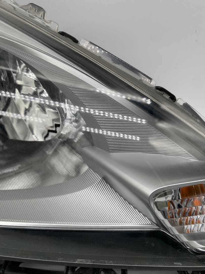 ホンダ フィット GE6 純正 HID ヘッドライト 右側