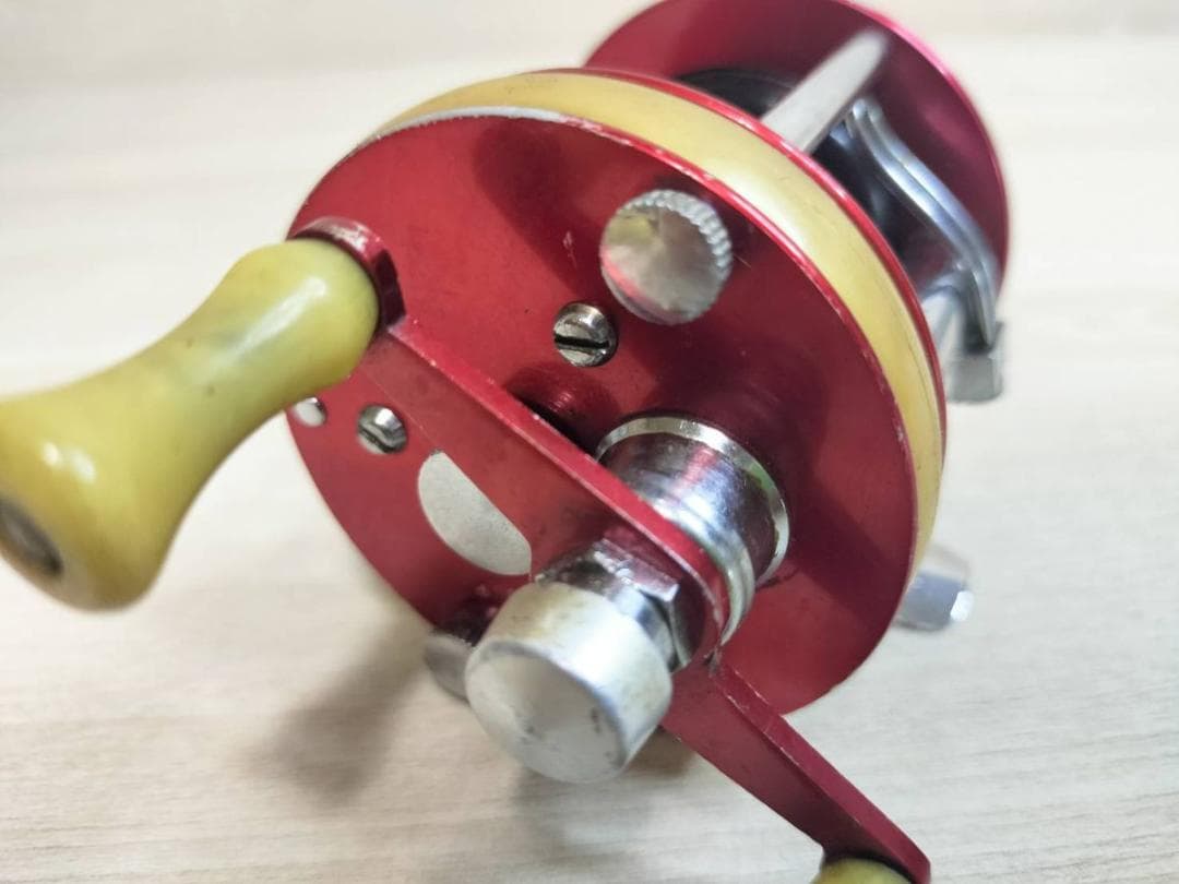 アブガルシア　アンバサダー1750 ビンテージ　リール abu